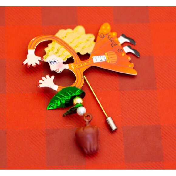 Vintage Flying Witch Stick Pin - O27 - Picture 1 of 2